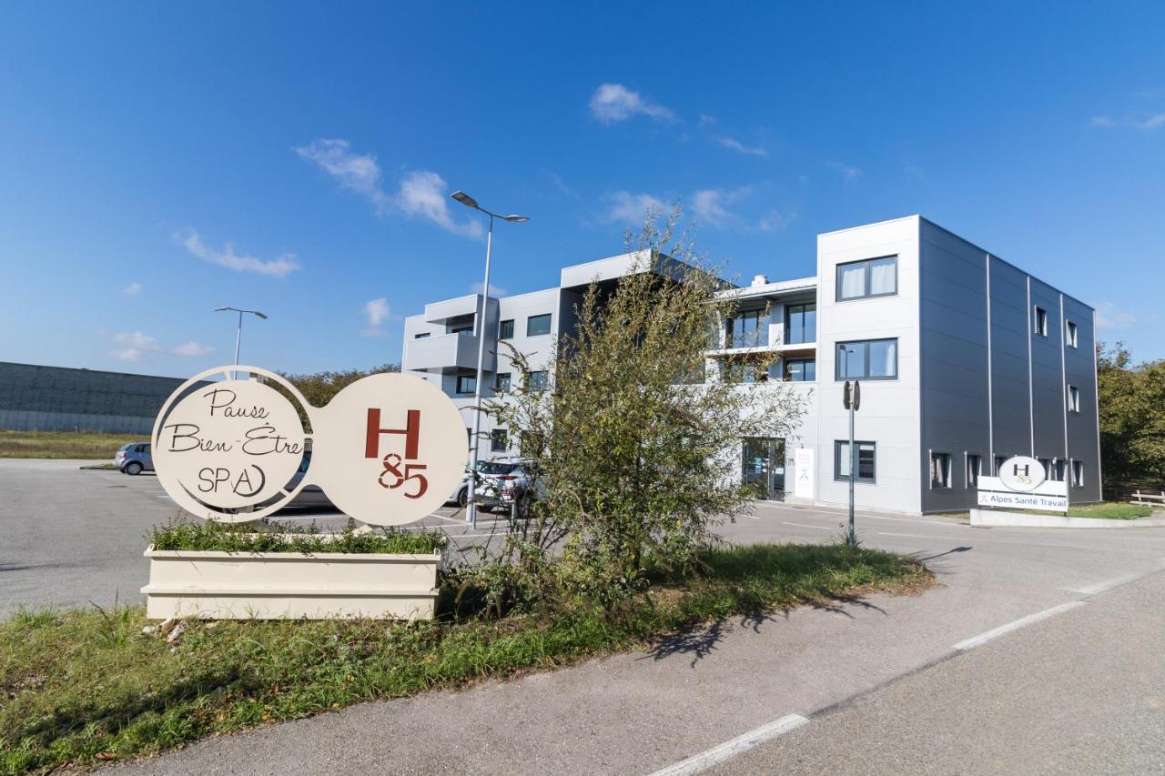 Hotel H85 Chatte Exteriér fotografie