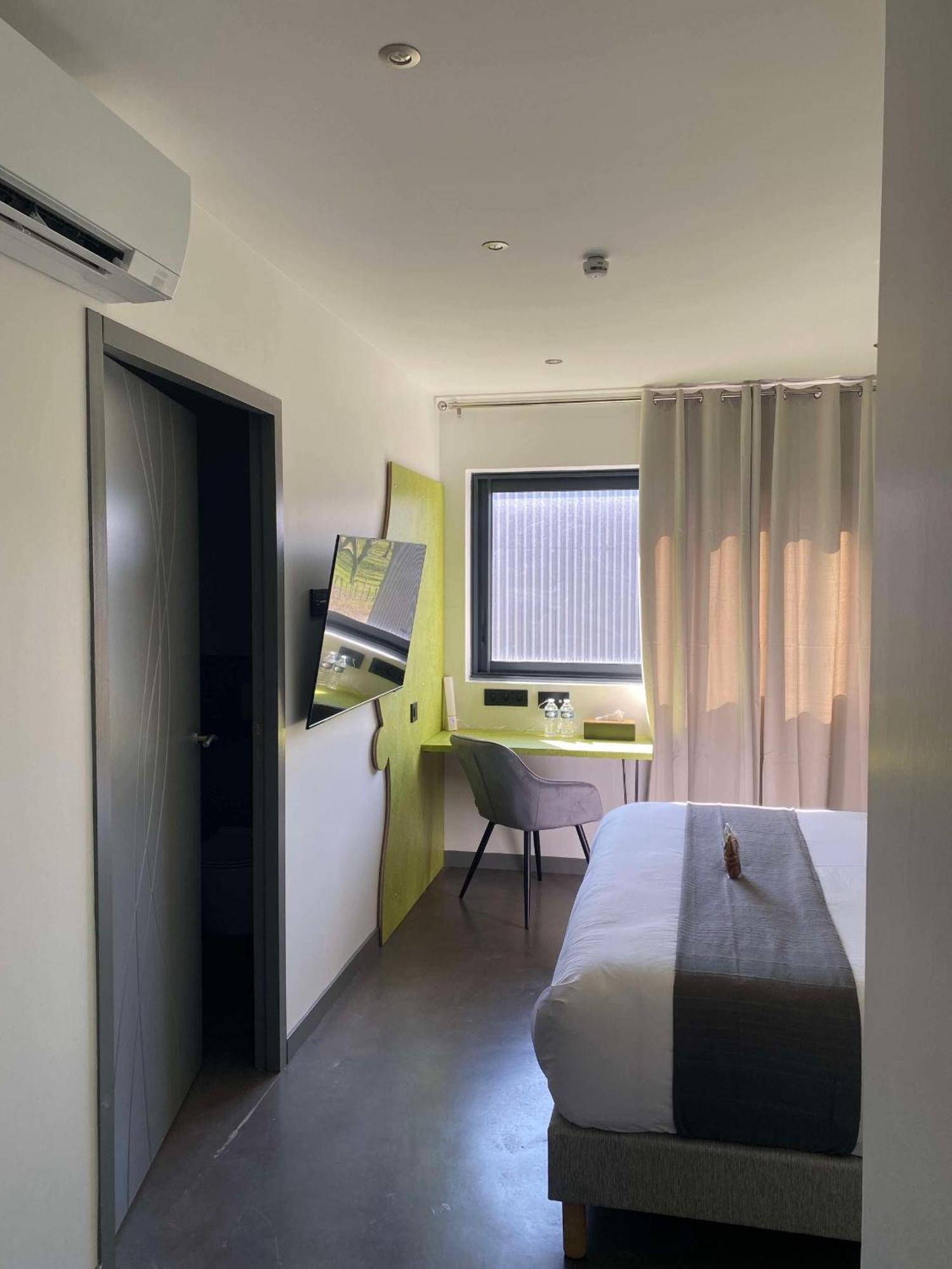 Hotel H85 Chatte Exteriér fotografie